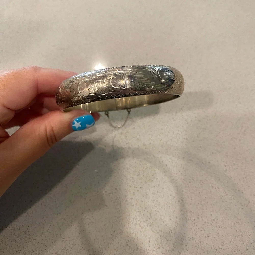 Vintage Sterling Silver Floral Bangle Bracelet Feminine Quiet Luxury - Picture 3 of 9